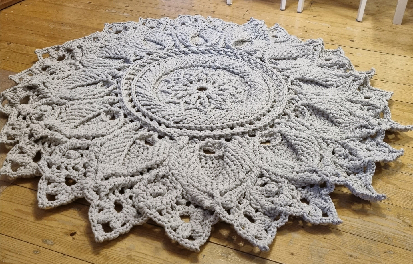 Crochet Doily Round Rug
