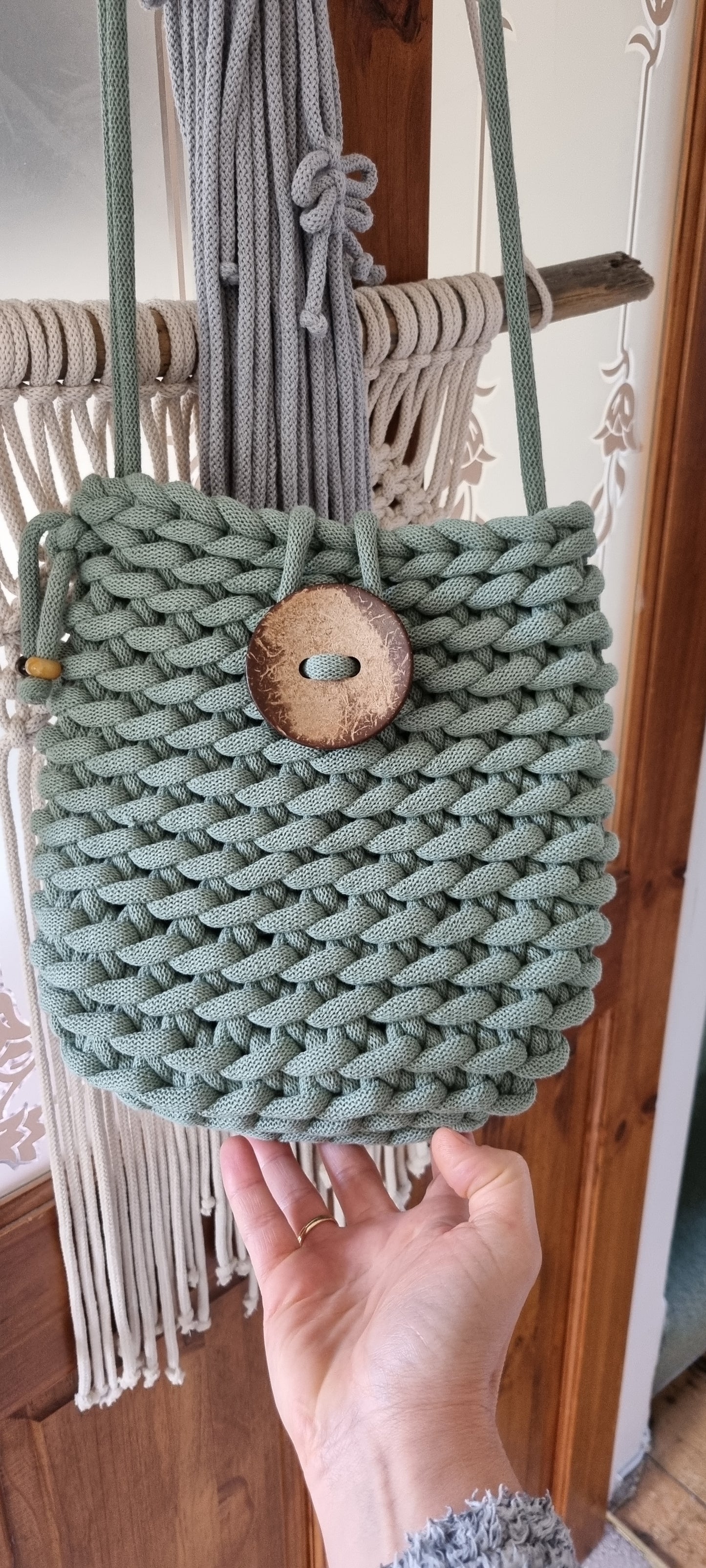 Crochet a bag with Super chunky crochet workshop – Lovely