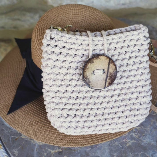 crochet crossbody bag