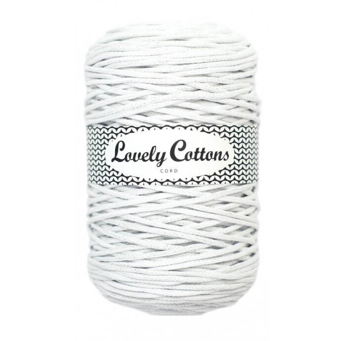 lovely cottons braided 3mm white with silver thread